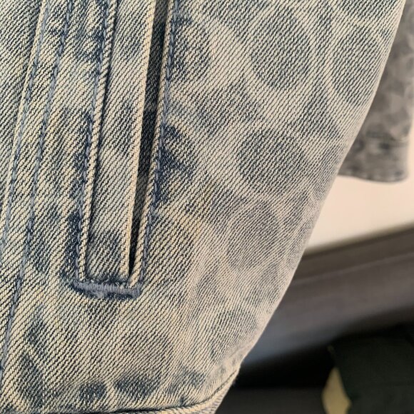 Coach Signature Denim Jacket Size Small NWOT - Picture 8 of 12